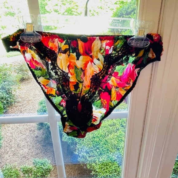 Vintage Victoria's Secret Gold Crown High Cut Lace Liquid Satin Sheer Panty Med - Picture 6 of 8